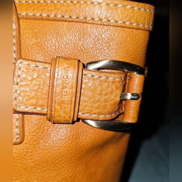 Michael Kors Tan Leather Bag - Picture 9 of 15